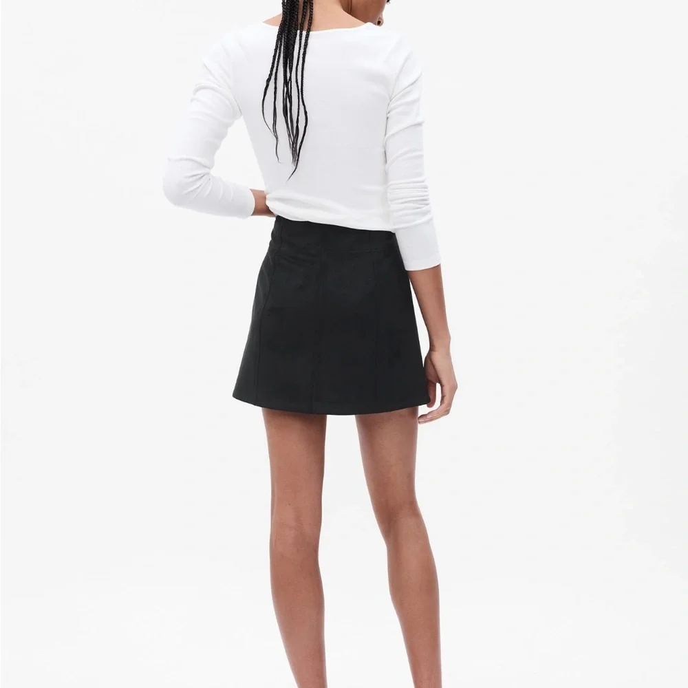 ❤️ GAP SUEDE BLACK SKIRT NEW SIZE 0 - Picture 2 of 7